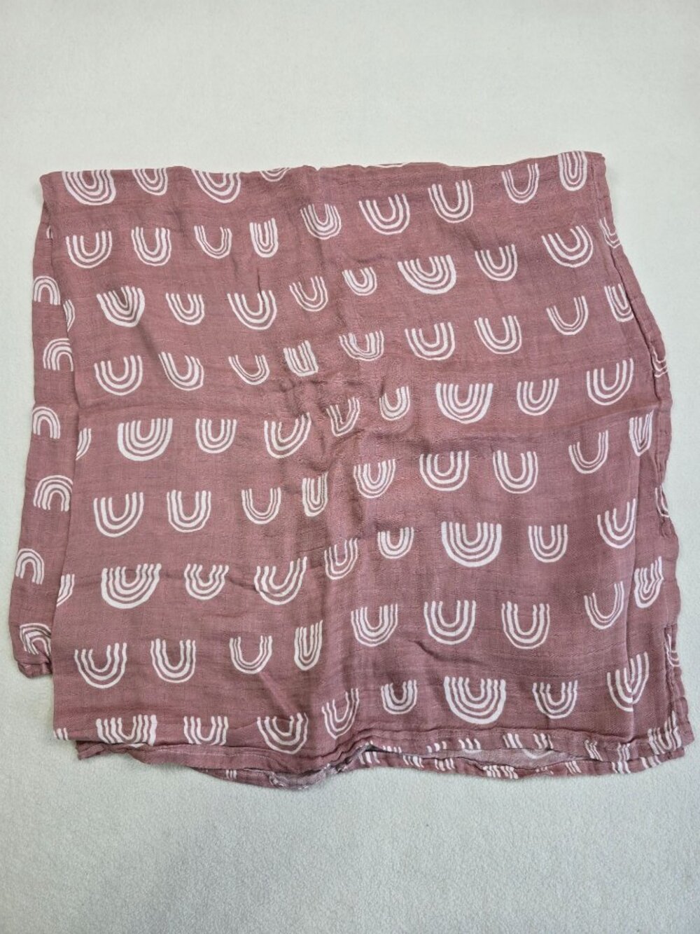 Comfy Cubs 50x50 Baby Swaddle Blanket Mauve Rainbows Bamboo Cotton Blend